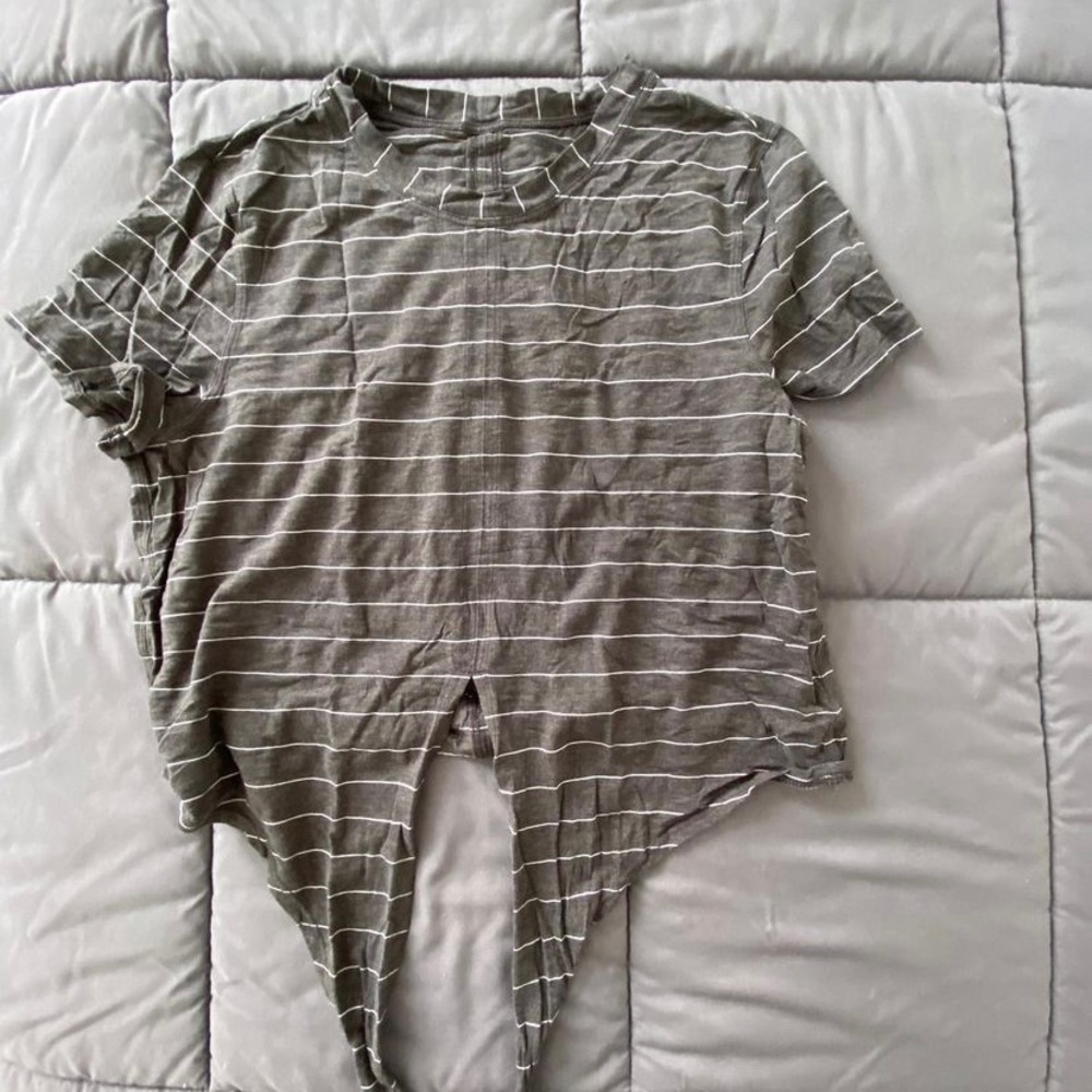 Lululemon top